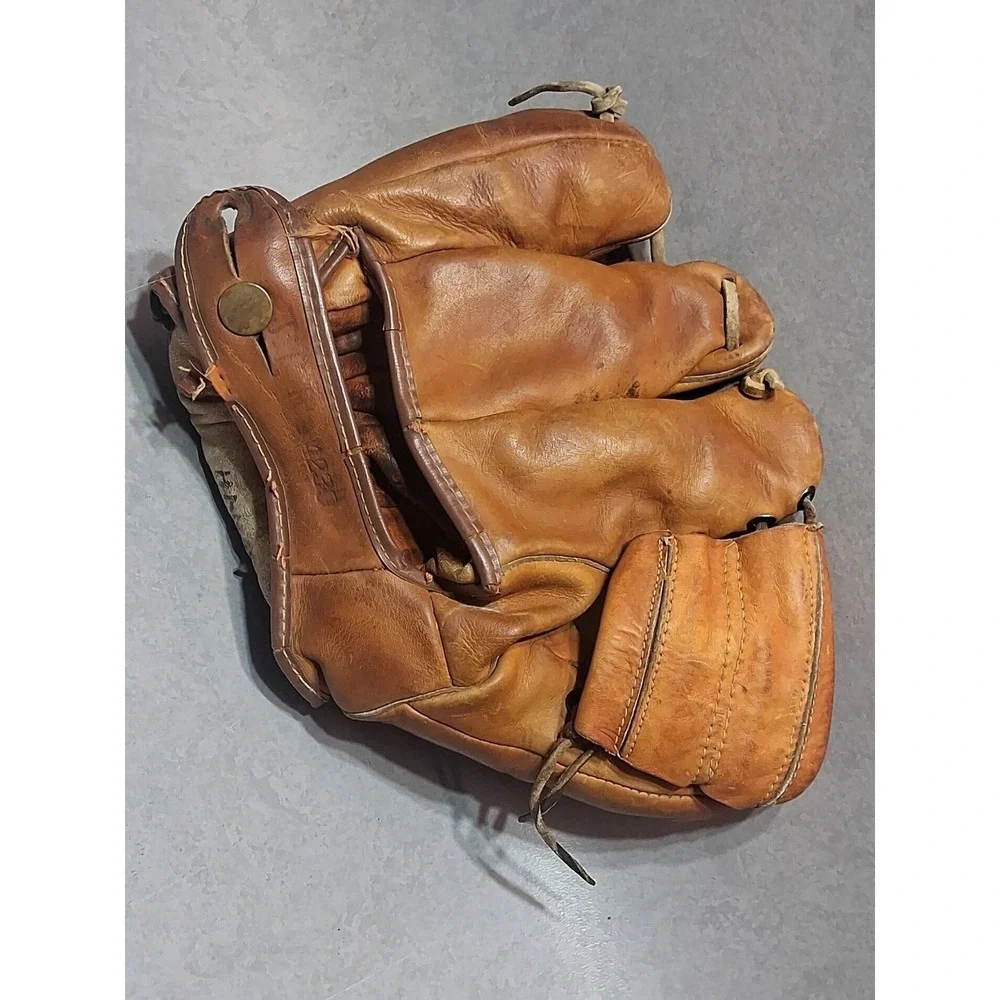 Phil Rizzuto Signature 4230 Vintage 3 Finger  Baseball Glove  - Pro Maker